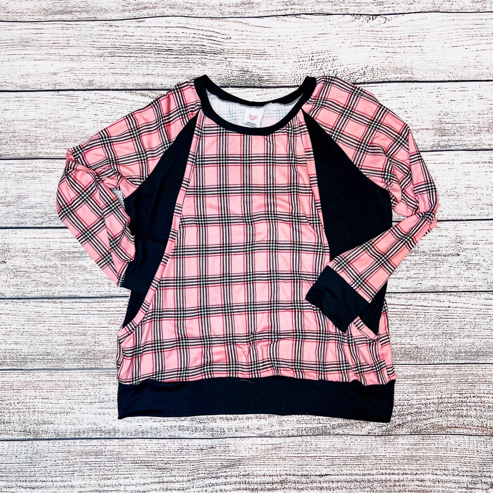 Wren’s Closet Hacci Pullover